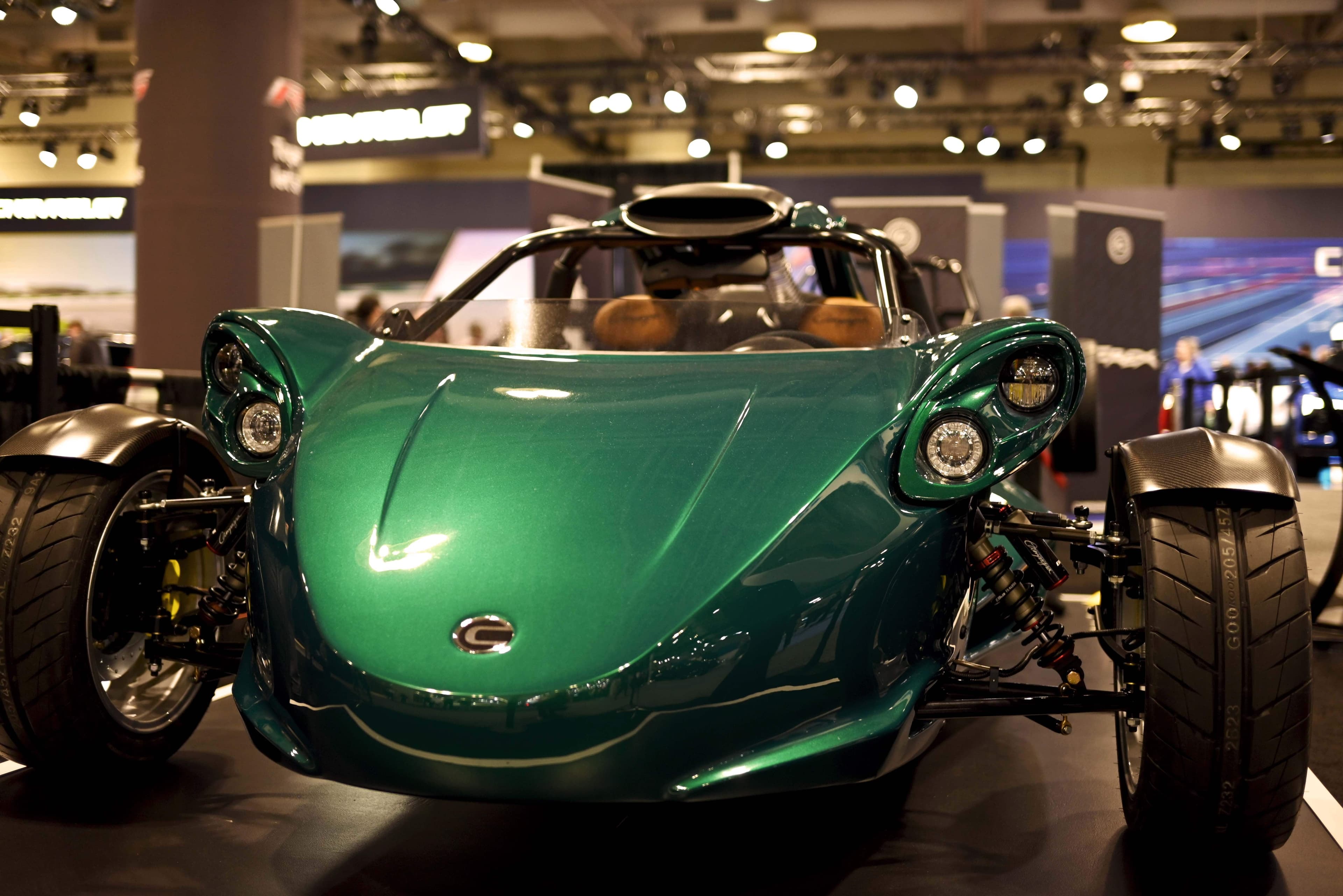 RR 30 front view